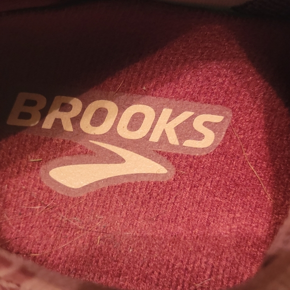 Brooks Levitate 4 Road Running Sneakers Size 8 Maroon / Pink - Picture 11 of 16